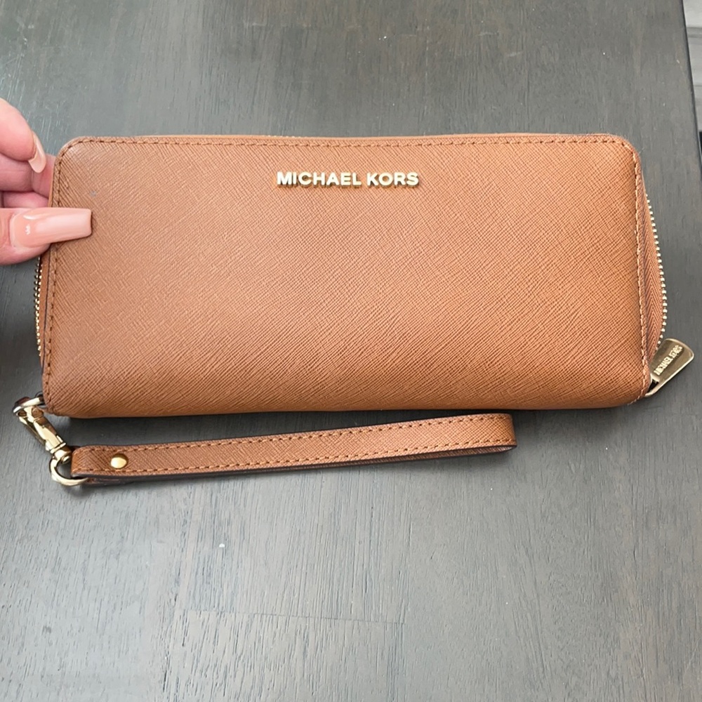 Michael Kors clutch wallet